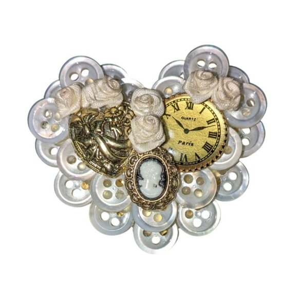 Folk Art Pin Vintage-Inspired Heart Shaped Button Brooch w/ Rose & Cameo Accents - Picture 1 of 7